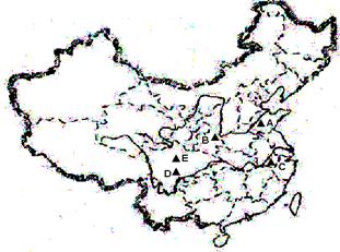 (12分)读我国名山分布图,回答问题.